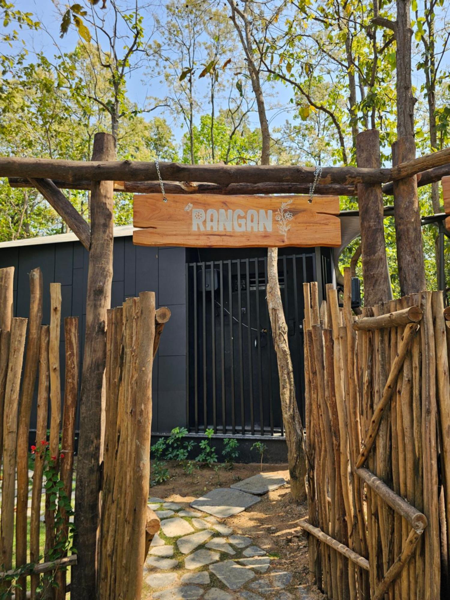 Hotel Sonar Bangla Joypur Forest Exterior photo